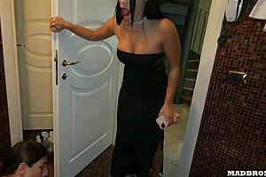 Did you see that italian girl get caught and fucked?