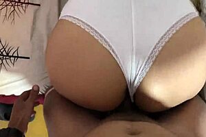 Recording stepsister's curvy ass in leggings before gym