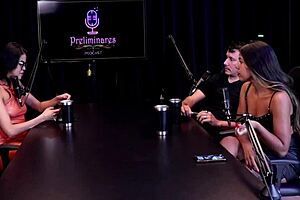 Viraram acompanhante era clt teve um cara que n�o sabia transar o cliente pesava 200kg e ficou com medo de - casal kaliente watch on sheer red