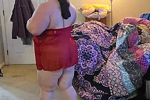 BBW Performs Lingerie Striptease Dance