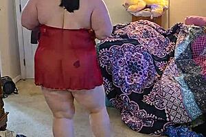 BBW Performs Lingerie Striptease Dance