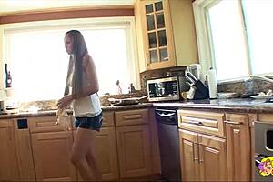 i take a break from cleaning to lick that juicy pussy so passionately