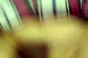 Latina amateur gives BLOWJOB to horny client in REAL homemade scene.