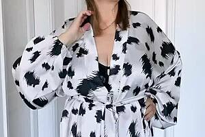 I Will Seduce You In Black Stockings And Lingerie