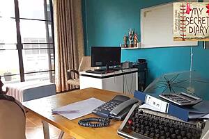 boss dominates secretary with tight pussy fucking and blowjob in office 😈