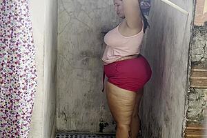 does the stepmom fuck her lover?