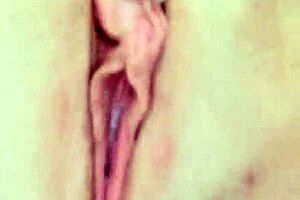 Solo Babe Takes Double Penetration!