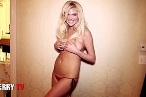 Kate upton shows her best in cat daddy role