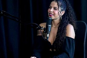 sweet karolzinha was a model giving tips to women and chatting with her mom about selling content