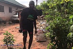 mad bbw picking dirt from the bin gets fucked by a lonely guy