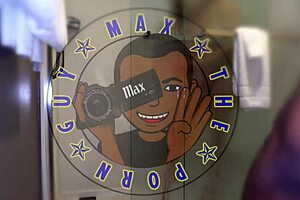 Kitty Quinn Jerks Big Black Cock To Squirting Mess