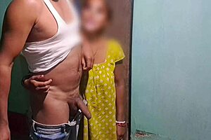Bhabhi Caught Stepbrother While He Was She!