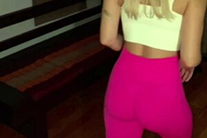 Blonde athletic girl in leggings gets doggystyle creampie during workout