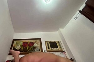 gozando dentro da namorada do amigo ate transbordar a bucetinha