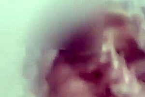 Pretty brunette with big ass gets wet pussy fucked in Mendoza park