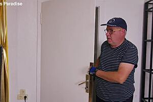 Forcing my older husband to inseminate me and make a baby with pixie pink