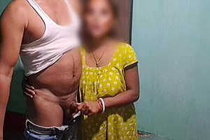 Bhabhi Caught Stepbrother While He Was She!
