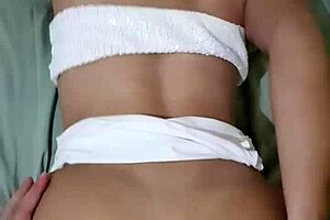 Gostosa Safada Dançando Funk De Mini Saia Transparente Depois Sentou Com O Cu Bem Gostoso Na Pica Do Novinho