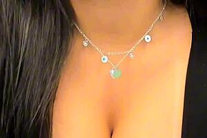 emanuelly raquel twerks and gives jerk instructions