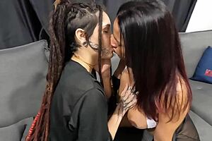 Latina Cougar Flashes Big Pussy and Narrow Ass in Exhibitionist Interview