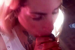 giving my friend a great blowjob and he gives me all his cum