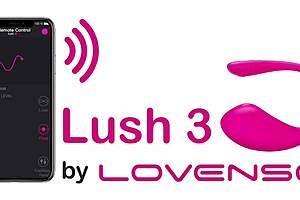 i'm watchin some girls on webcam, it's kinda fun