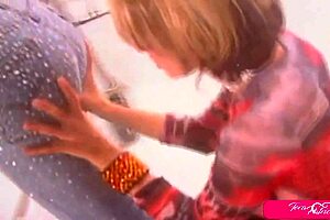 Hot babe kim chambers gets soaked in a wild orgy