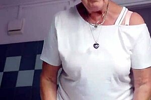 uttaran20 ffm threesome with facial and fisting