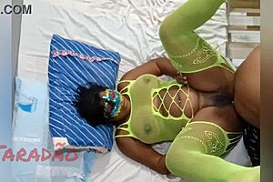 preta do cuzinho guloso carnaval 2025 blowjob ebony huge