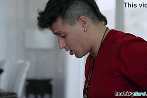 does this teen blondie suck dick before jay romero fucks her doggy?