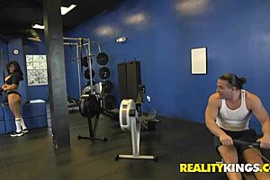 Xori Vera gains from intense sex workout in gym with latex