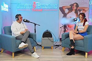 Colombian Slut Loren Late Takes Fuck Machine To 7 Orgasms!