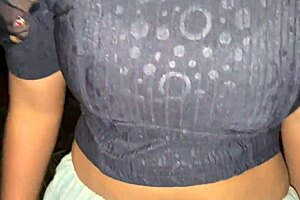 padosan ko jungle me bula kar uski chudai kar dali