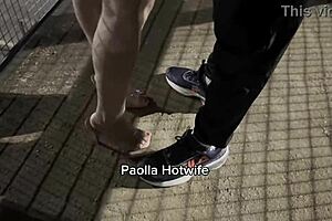 married woman on the catwalk entertaining drivers on br 153.