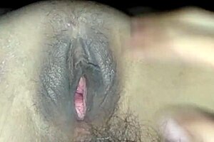 my best friend sucks my boyfriend's cock during movie night 😏