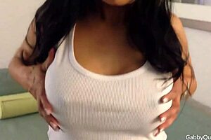 Super Sexy Latina Gabby Quinteros Finger Fucks Her Nice Pussy