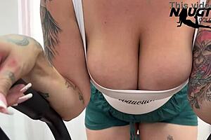 Horny milf masturbates alone in the gym 😈