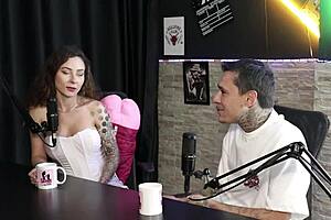 Jujube Delícia Makes Money With Sex