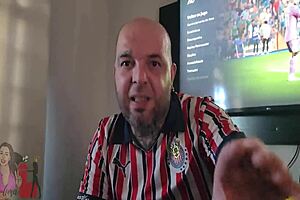 cuckold cleans creampie surprise from wife's pussy