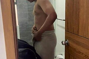 Big ass latina masseuse camila henao rides bbc and squirts in doggystyle