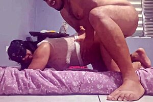 Fui pega no flagra e fodida gostoso