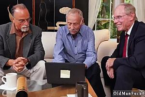 I Joined An Old Gang Bang With Frannkie And The Gang Tag Teaming A Door To Door