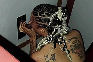 Latina amateur experiences orgasm at glory hole first time