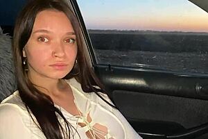 I Felt So Guilty When My Best Friend's Girlfriend Sucked Me Off In The Car For Ten Dollars