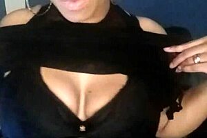 Angelg And Kuzz Play Sexy Before Work