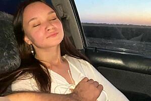 I Felt So Guilty When My Best Friend's Girlfriend Sucked Me Off In The Car For Ten Dollars