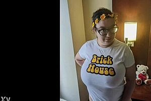 Ms brick house shows off black cock cum swallow