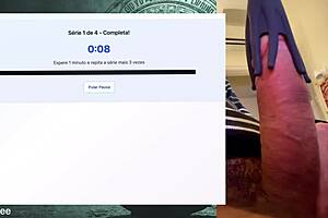 Wow, this muscular guy's 19 cm cock lasts hours during workout handjob session