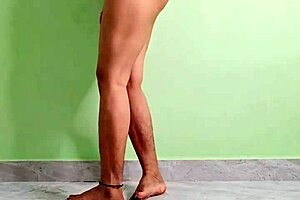 Hot Desi school girl goes viral with solo performance