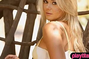 Check out the sexiest cyberchicks of the year.